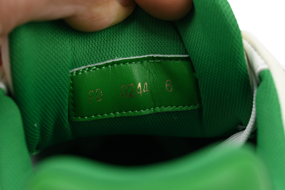 Louis Vuitton Trainer White Green