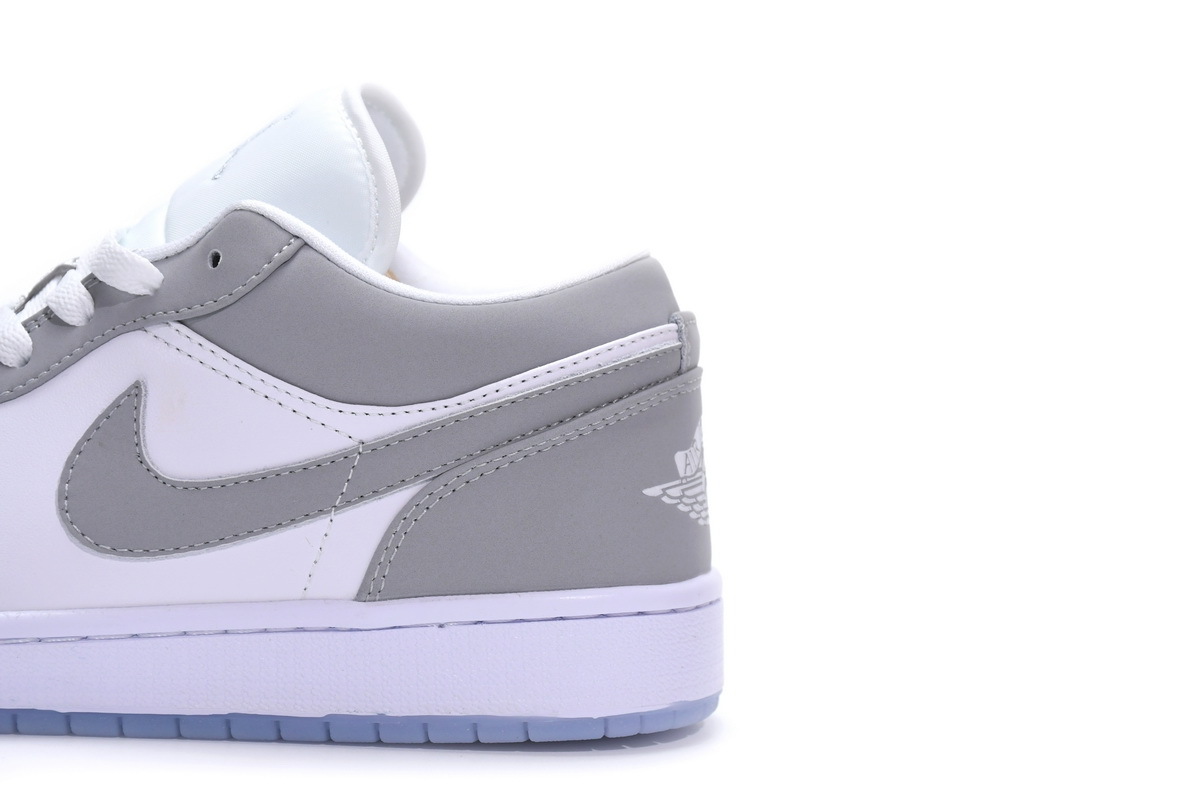 Jordan 1 Low Wolf Grey (Women's) DC0774-105