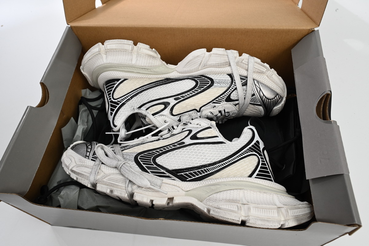 Balenciaga 3XL Sneaker in Silver Rice White Black 542229 W1RB5 0352