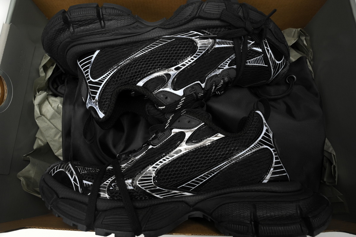 Balenciaga 3XL Sneaker in Black 542228 W2RB8 1090