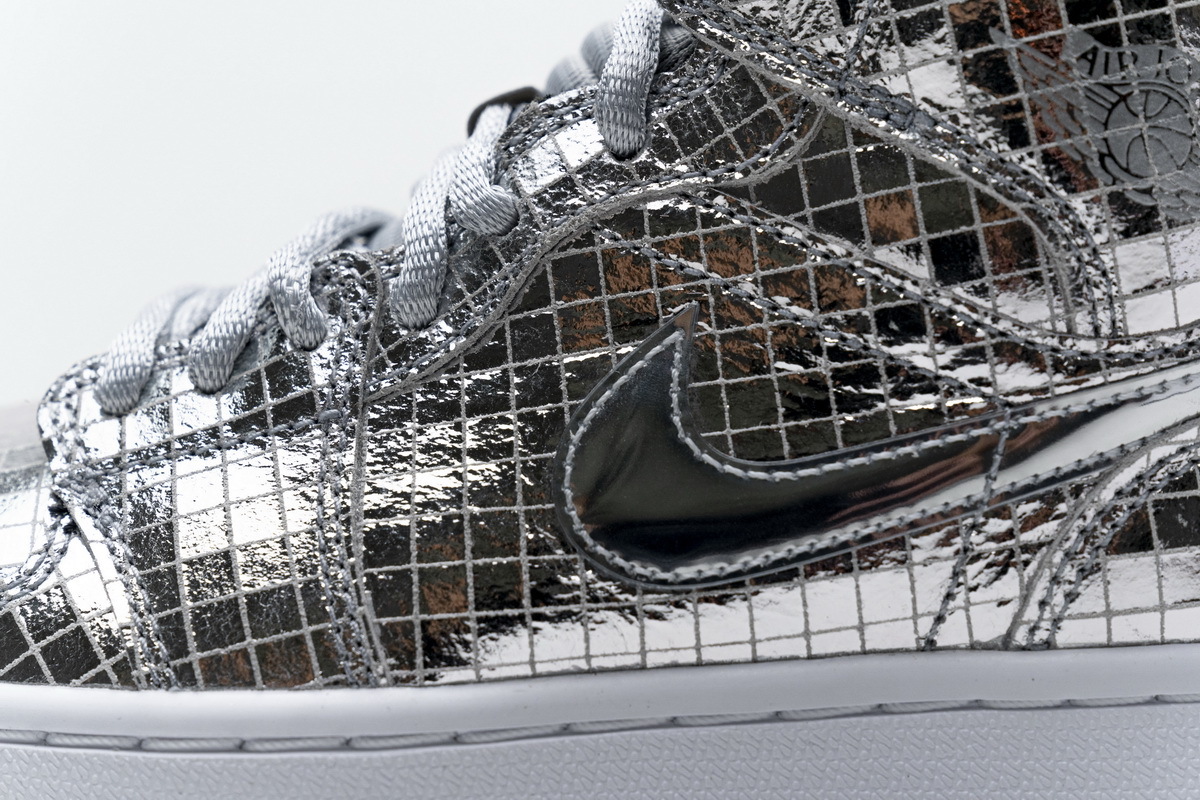 Jordan 1 Mid SE Disco Metallic Silver (Women's) CU9304-001
