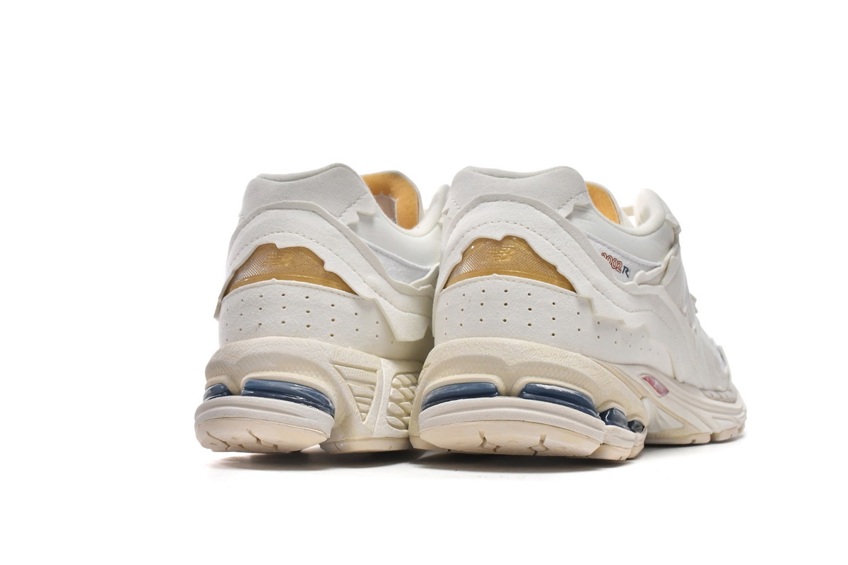New Balance 2002R Protection Pack Sea Salt M2002RDC