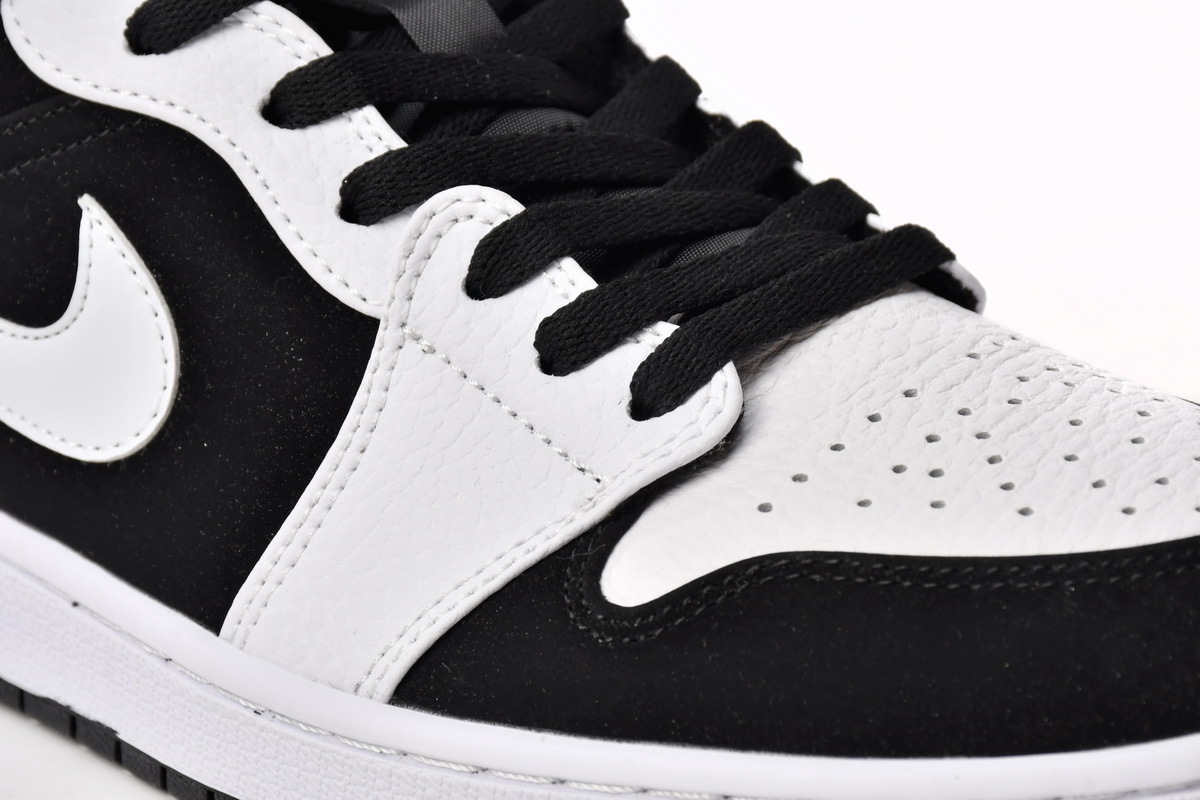 Jordan 1 Mid White Black 554724-113