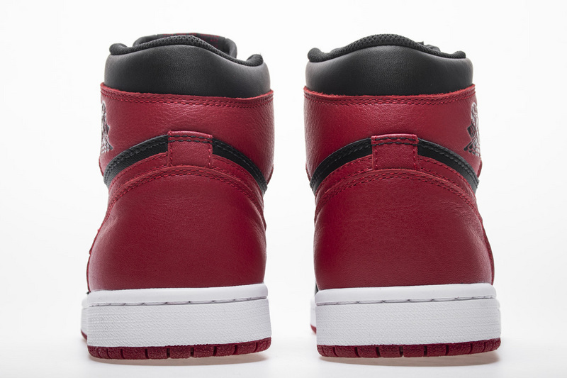 Air Jordan 1 High Banned 555088-001