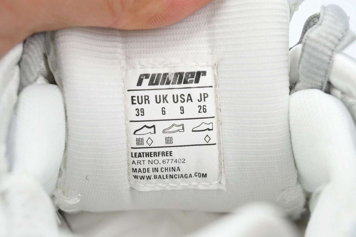 Balenciaga Runner Mi Light Blue 677402 W3RB2 8100