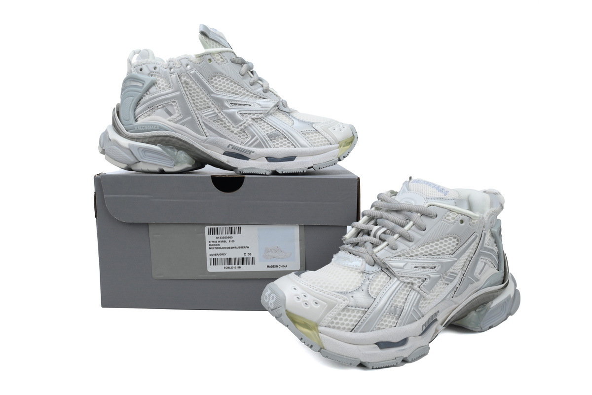 Balenciaga Runner Mi Light Blue 677402 W3RB2 8100