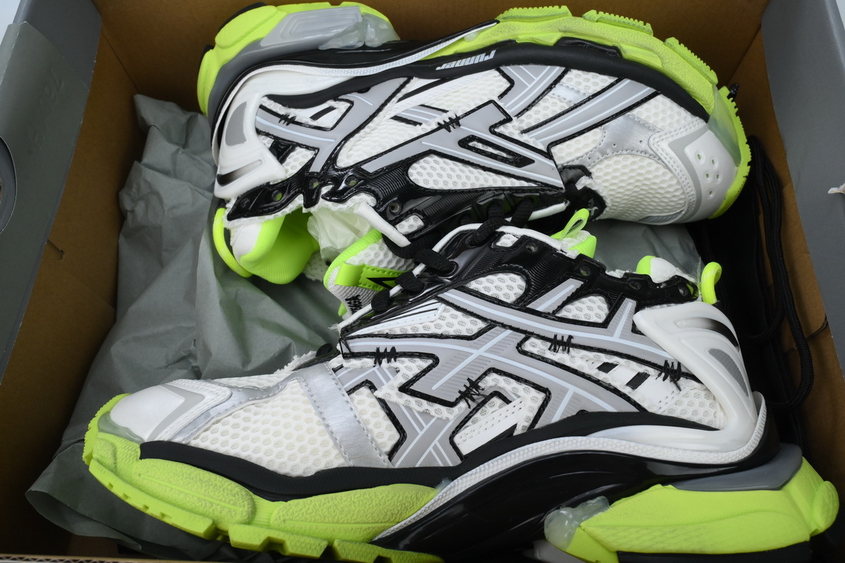 Balenciaga Runner Black White And Yellow 677402 W3RBP 1093