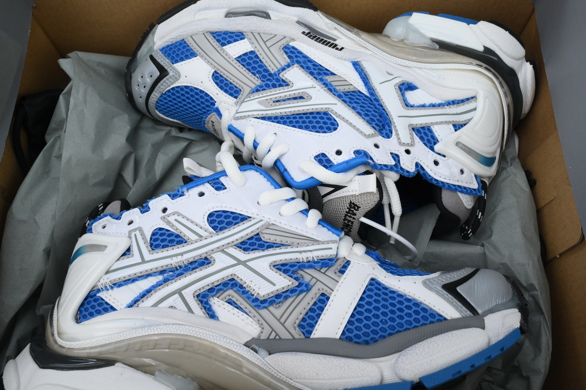 Balenciaga Runner White Blue 677403 W3RB3 4912