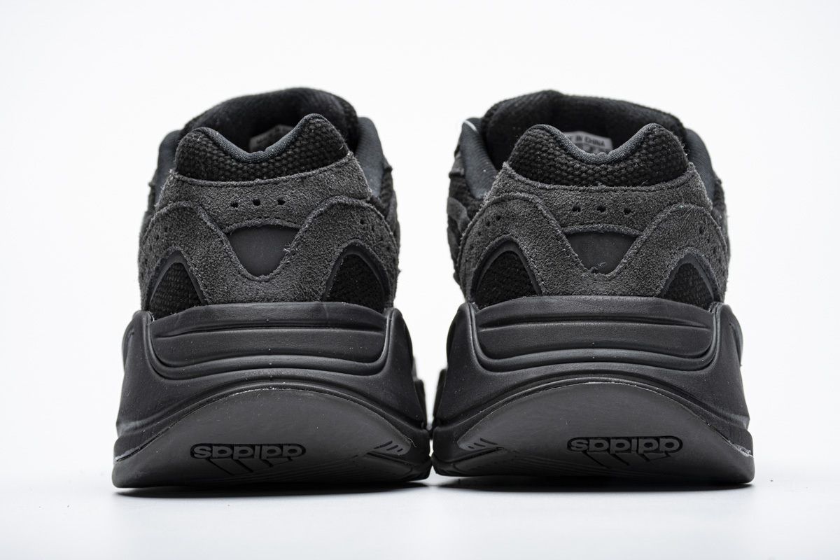 Yeezy Boost 700 V2 Vanta FU6684