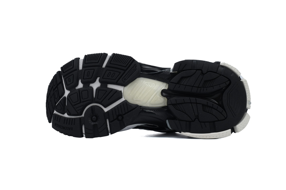Balenciaga Runner Black White 677403 Q3RB2 9010