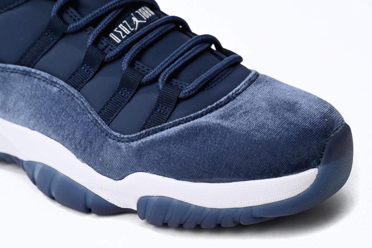 Air Jordan 11 Retro Midnight Blue AR0715-441