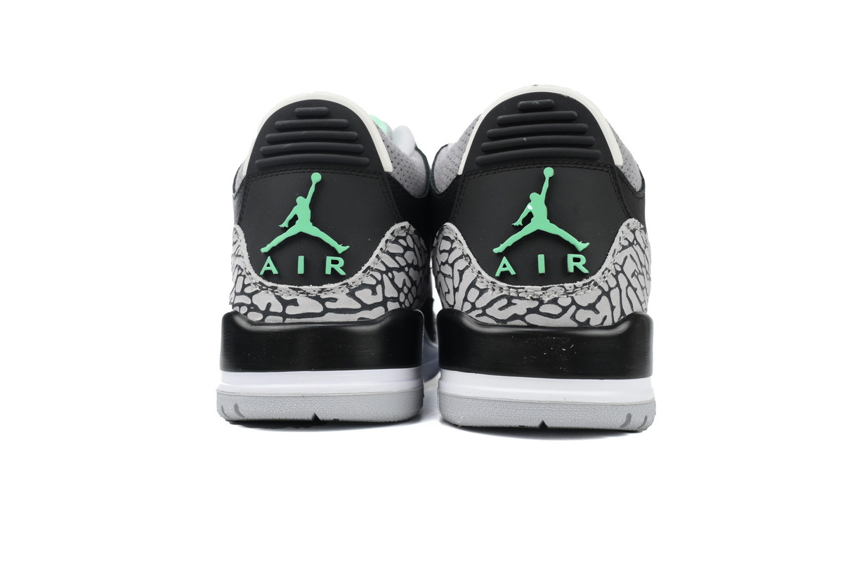 Air Jordan 3 Retro Green Glow CT8532-031