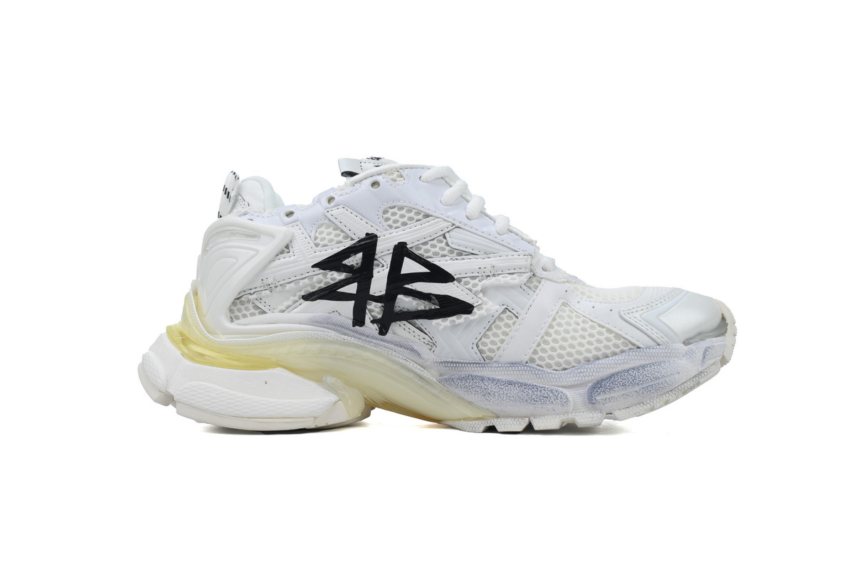 Balenciaga Runner White And Black Characters 677402 W3RBQ 9010
