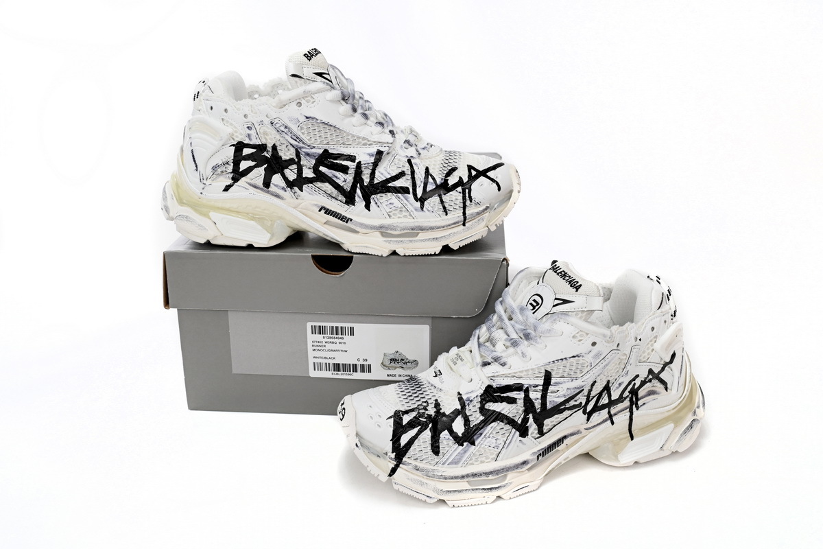 Balenciaga Runner White And Black Characters 677402 W3RBQ 9010