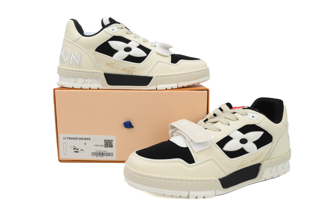 Louis Vuitton Trainer Cream Black