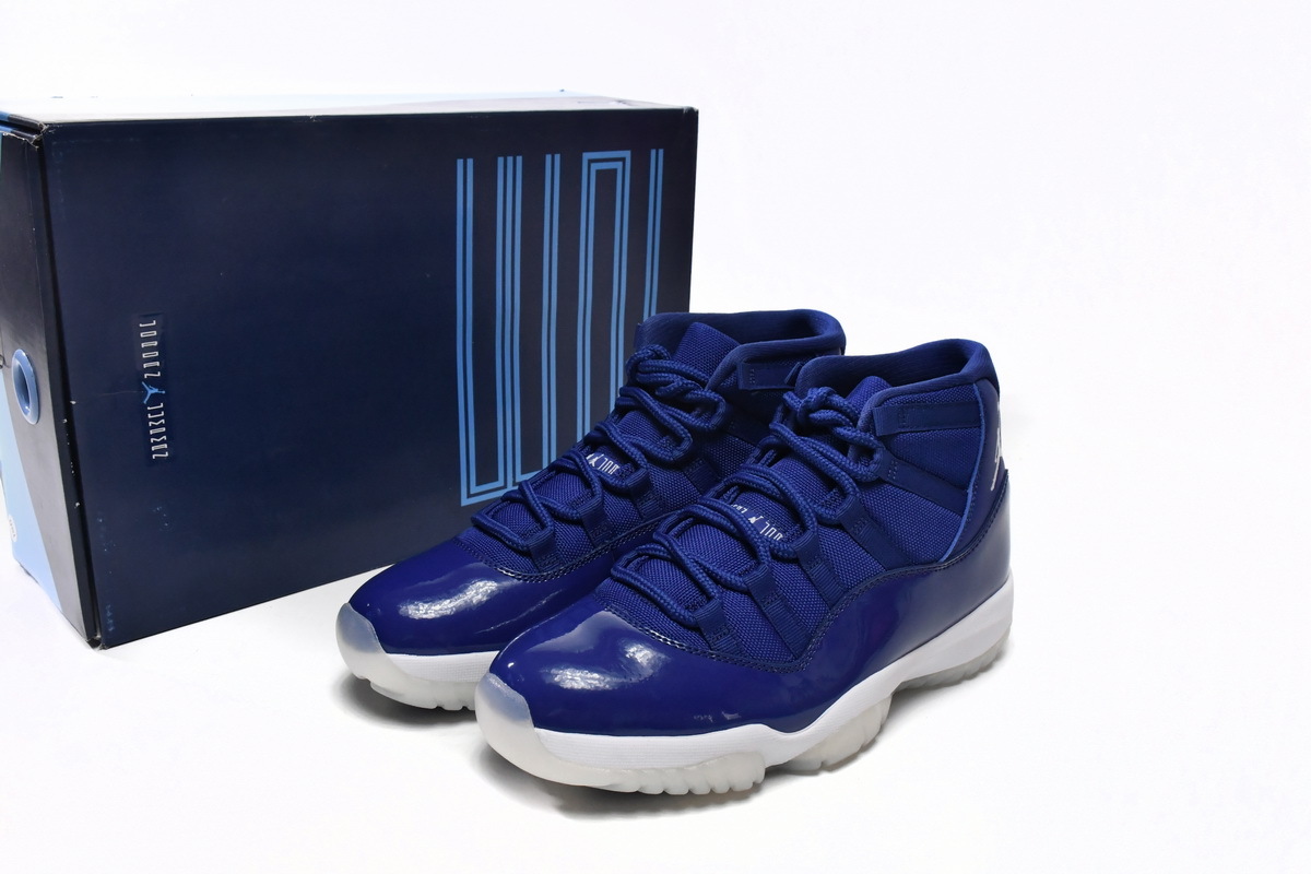 Air Jordan 11 Retro Midnight Blue AT7802-115