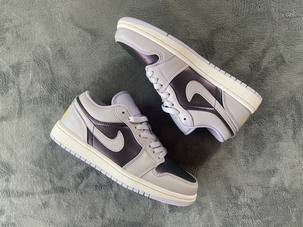 Air Jordan 1 Low Oxygen Purple 554723-505