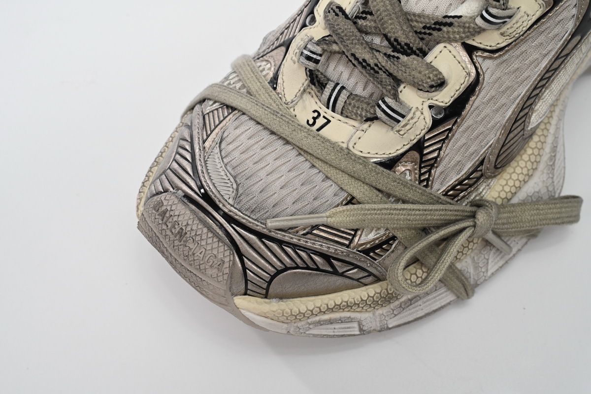 Balenciaga 3XL Sneaker in Black Gray White Gold 734734 W3XL6 0185