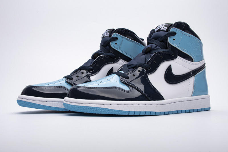 Air Jordan 1 Retro High OG UNC Patent CD0461-401