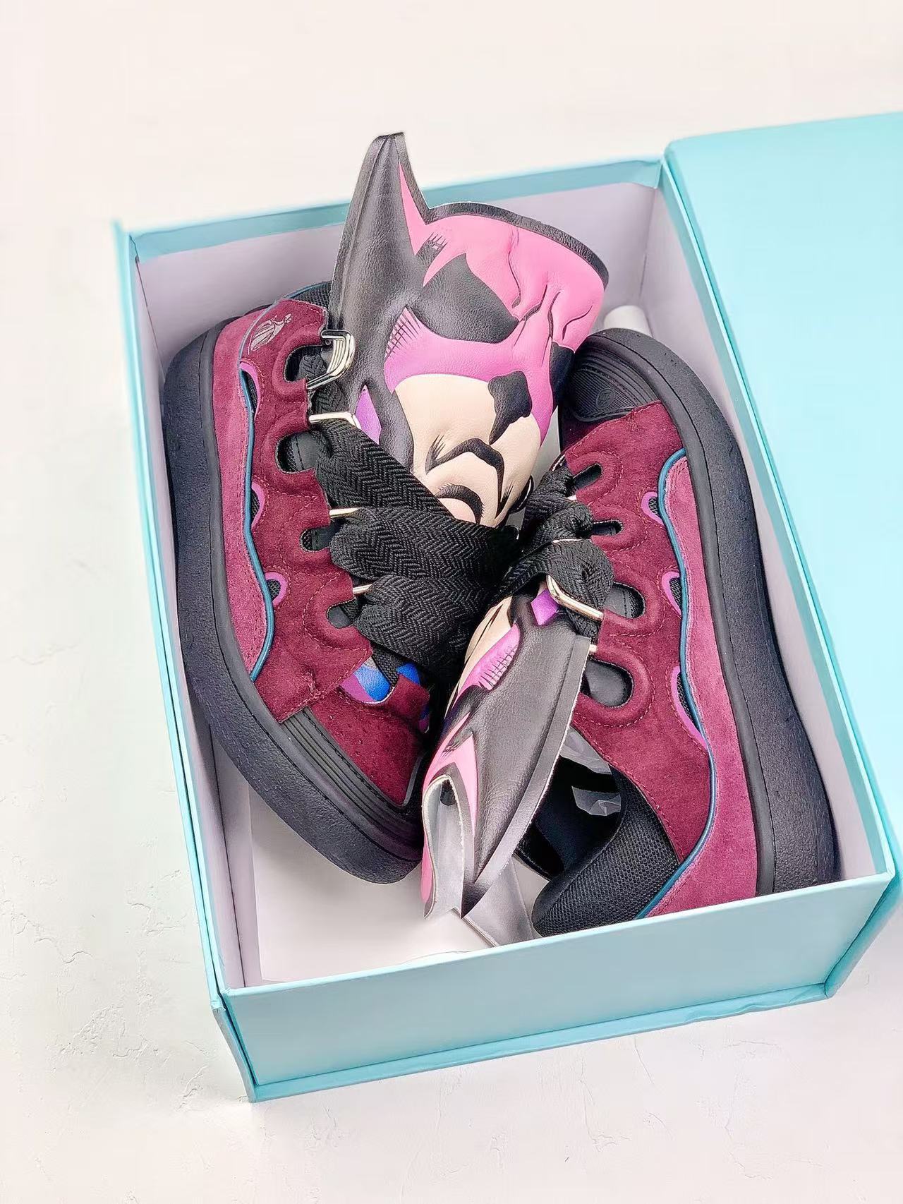 Lavin Curb Raisin Black