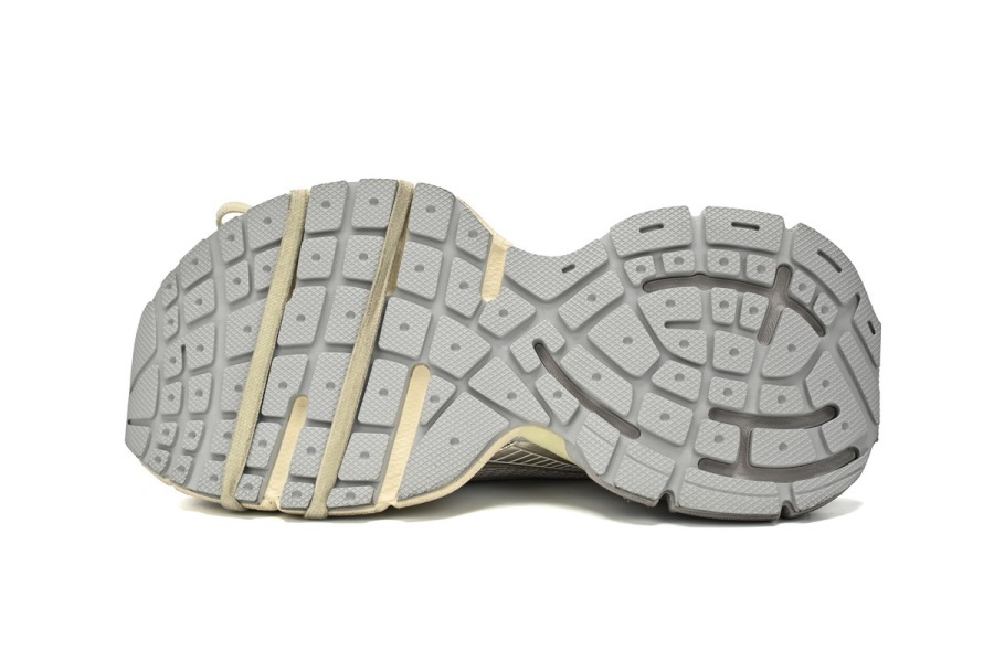 Balenciaga 3XL Sneaker in Light Beige 734734 W3XL4 9191