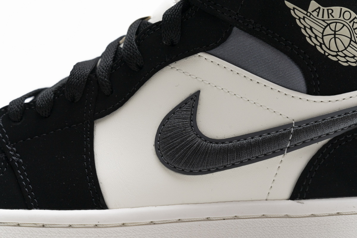 Jordan 1 Mid Satin Grey Toe 852542-011