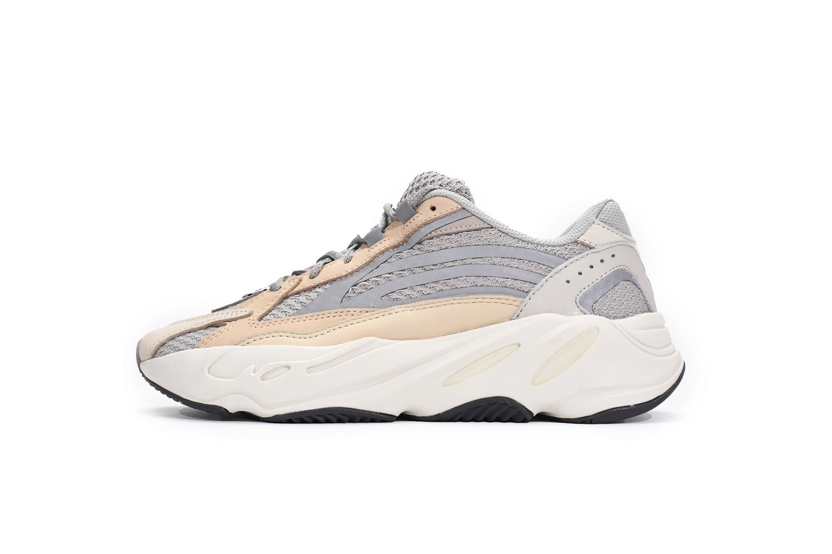 adidas Yeezy Boost 700 V2 Cream GY7924