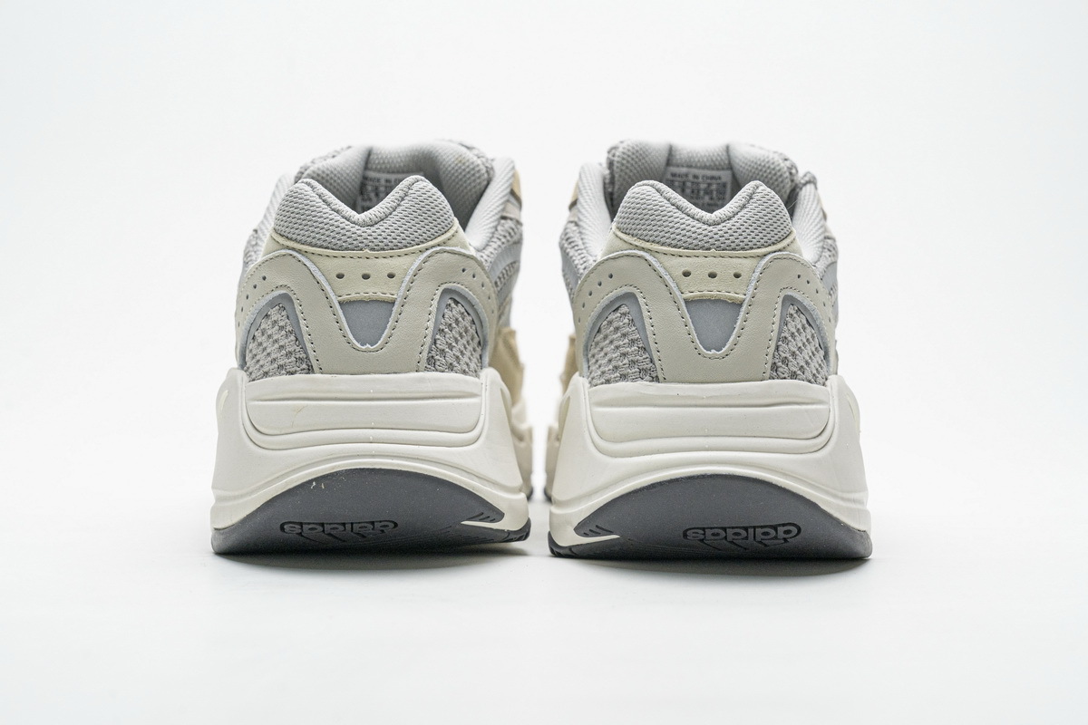 adidas Yeezy Boost 700 V2 Cream GY7924