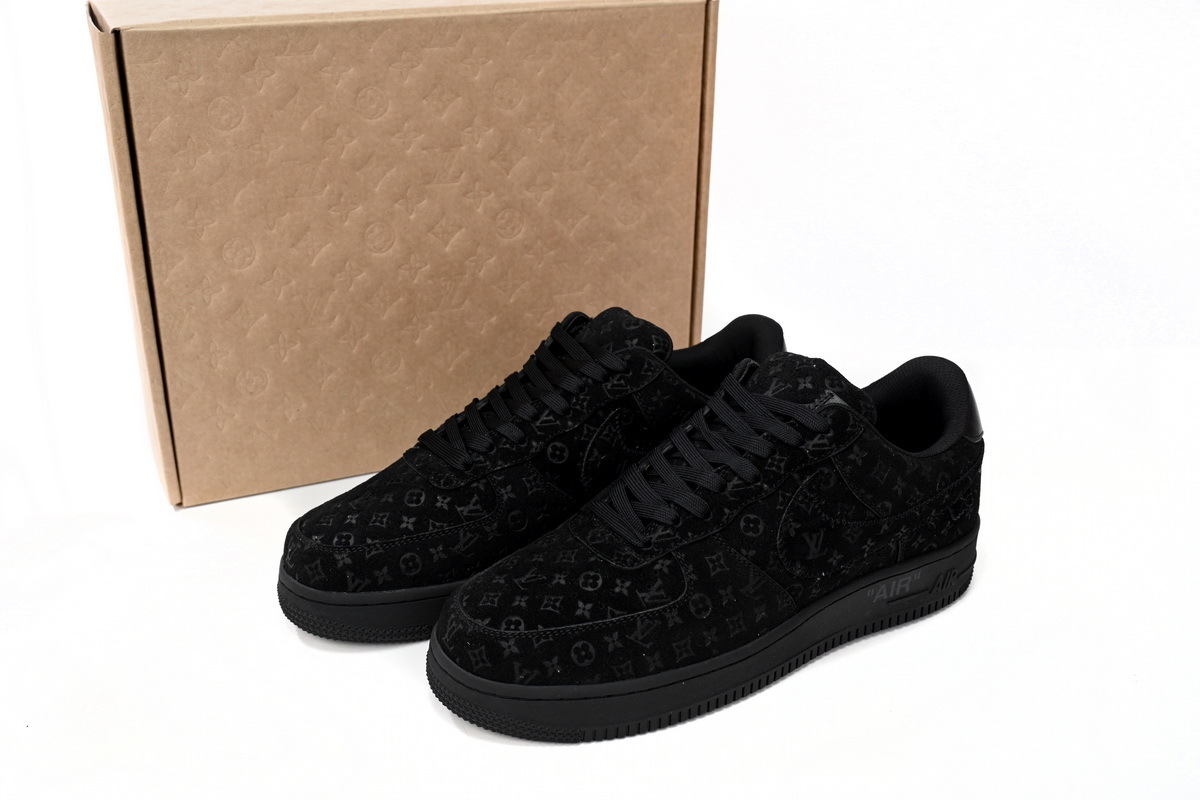 Louis Vuitton Nike Air Force 1 All Black 1A9VD7