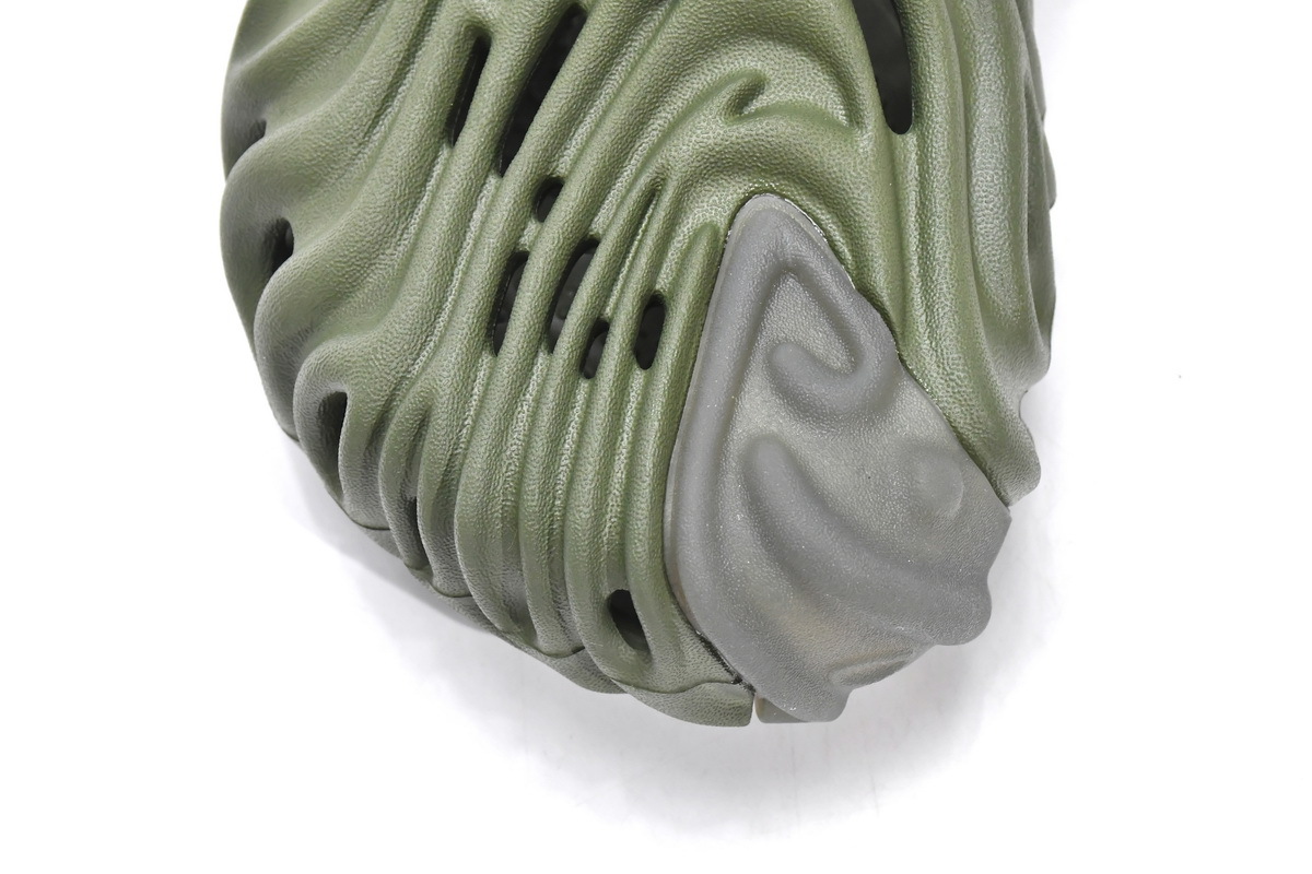 Saleke Bembury x Crocs Pollex Clog Cucumber 207393-309