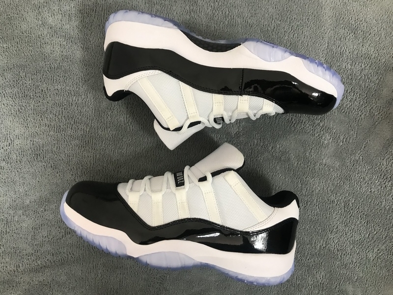 Jordan 11 Retro Low Concord 528895-153