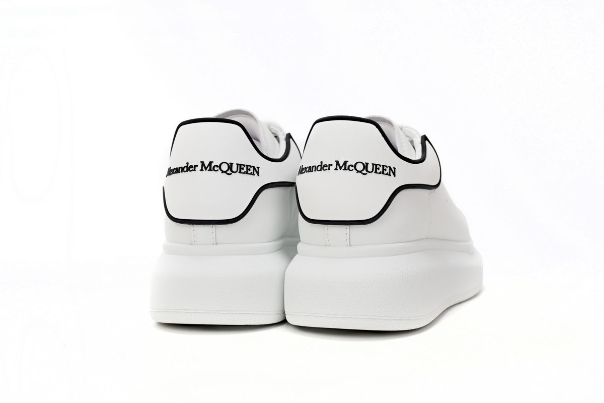 Alexander McQueen Oversized Sneaker White Black