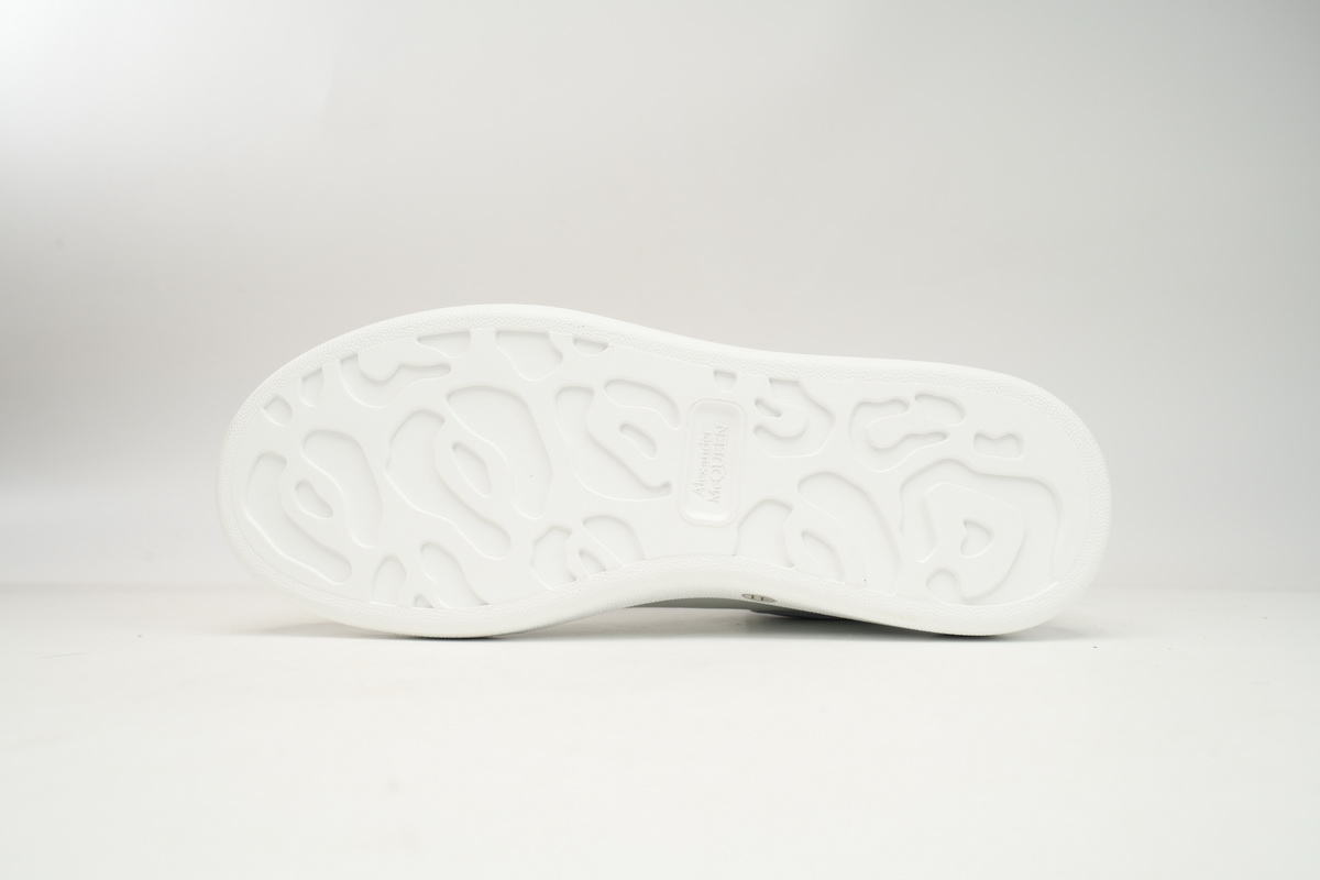 Alexander McQueen Oversized Sneaker White Metallic Platinum