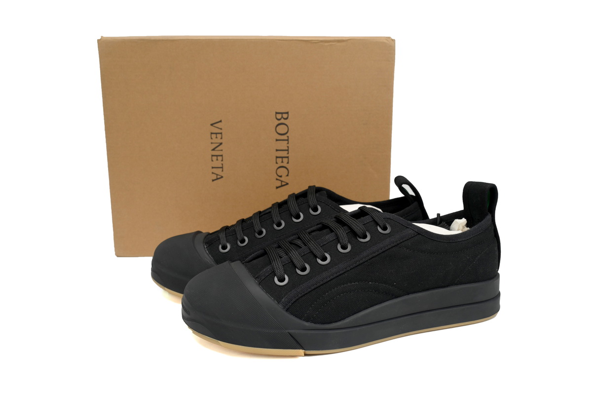 Bottega Veneta Low Top Sneaker Black