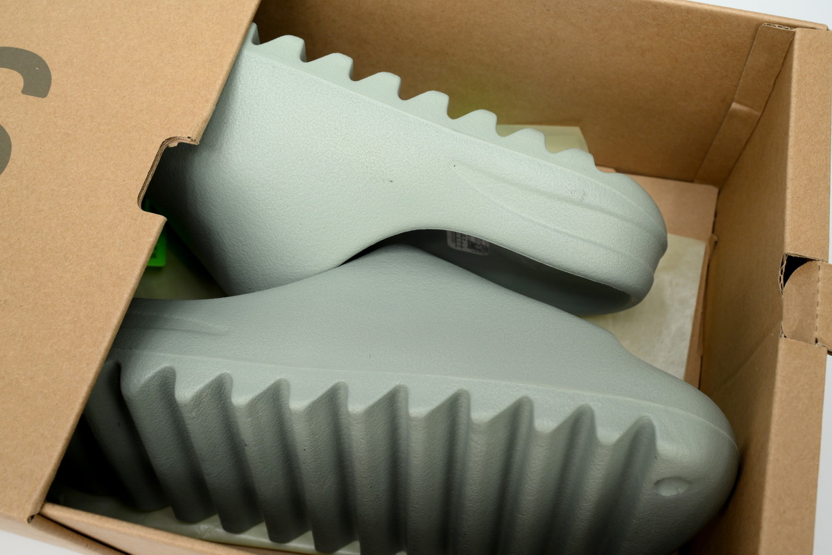 Yeezy Slide Enflame Oil Bite Flower Fruit Green ID5480