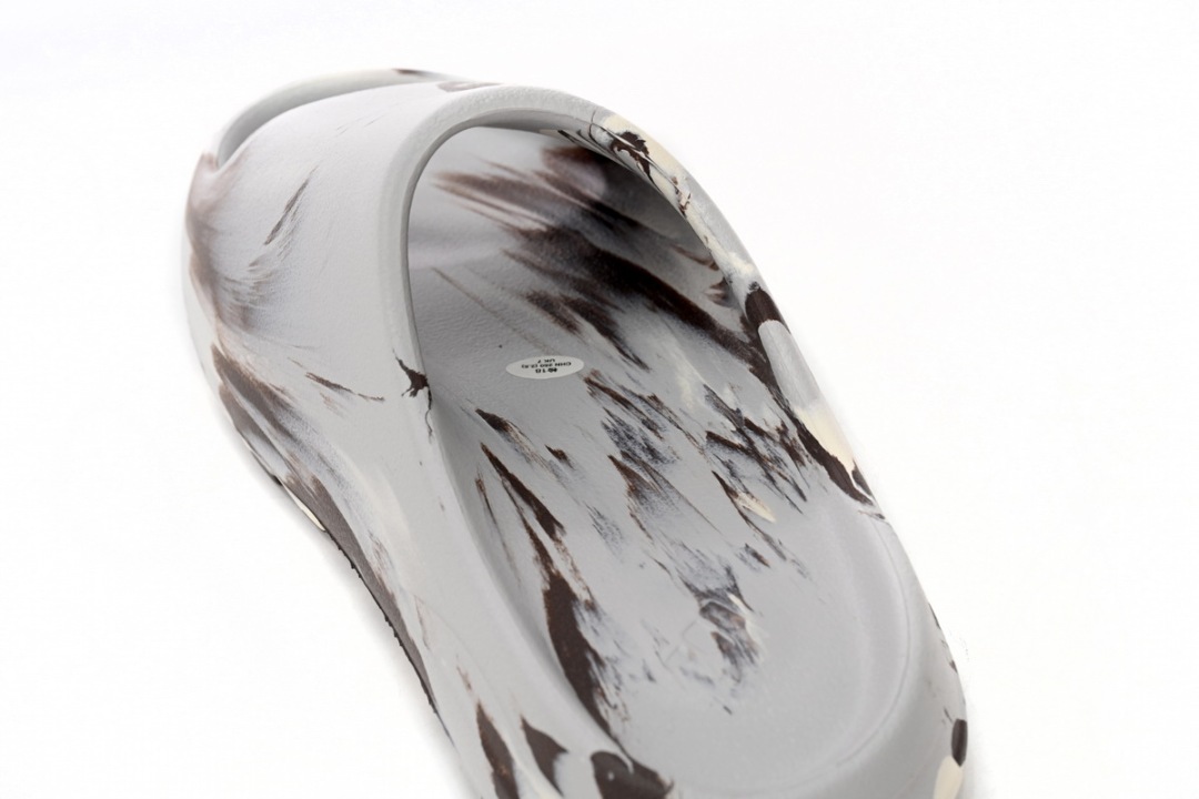 Yeezy Slide Enflame Oil Painting White Grey GZ5553