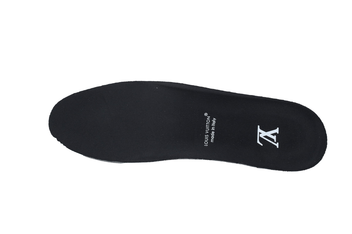 Louis Vuitton Trainer Full Black Diamond Sneakers