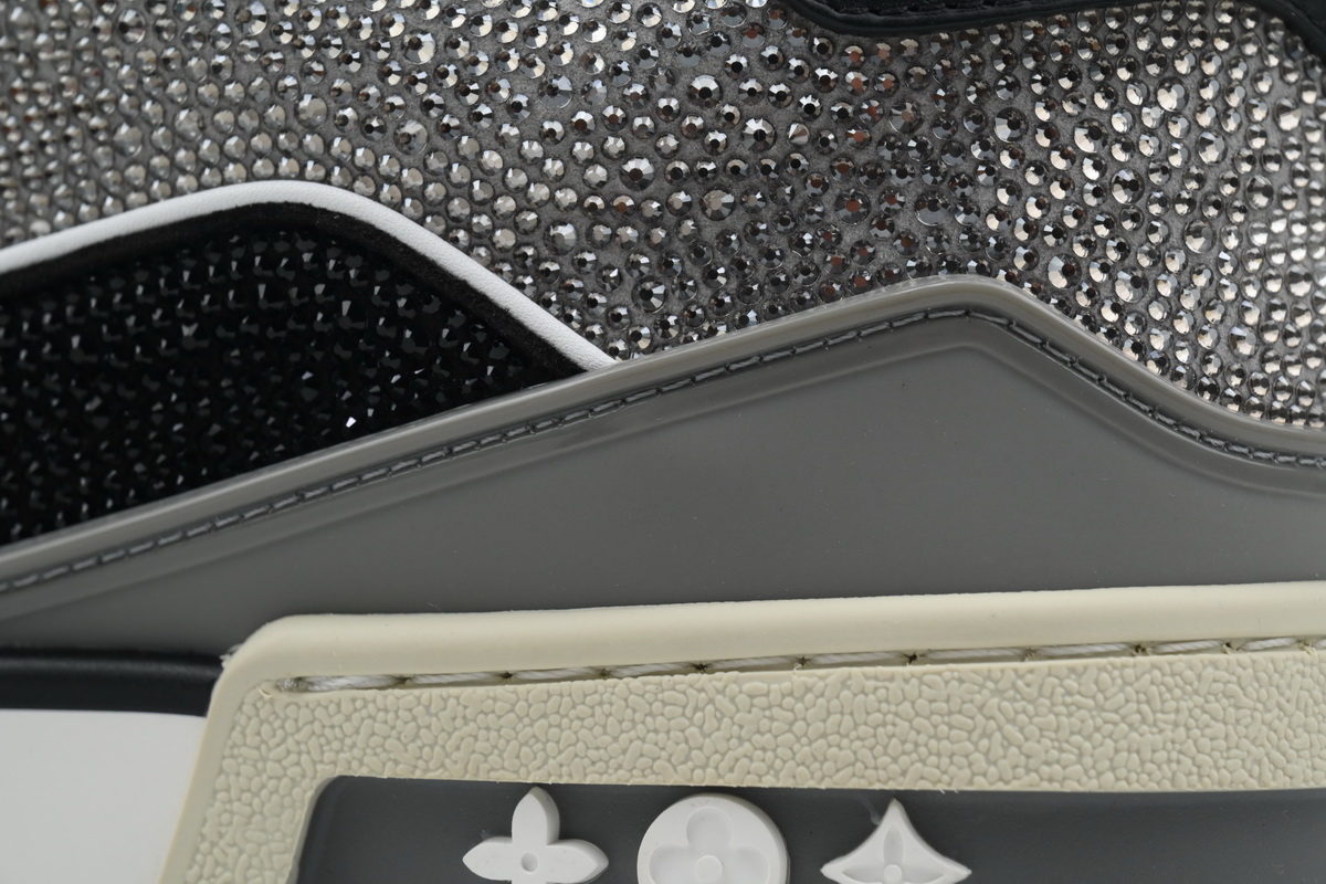 Louis Vuitton Trainer Black Grey Crystal 1ABOE2
