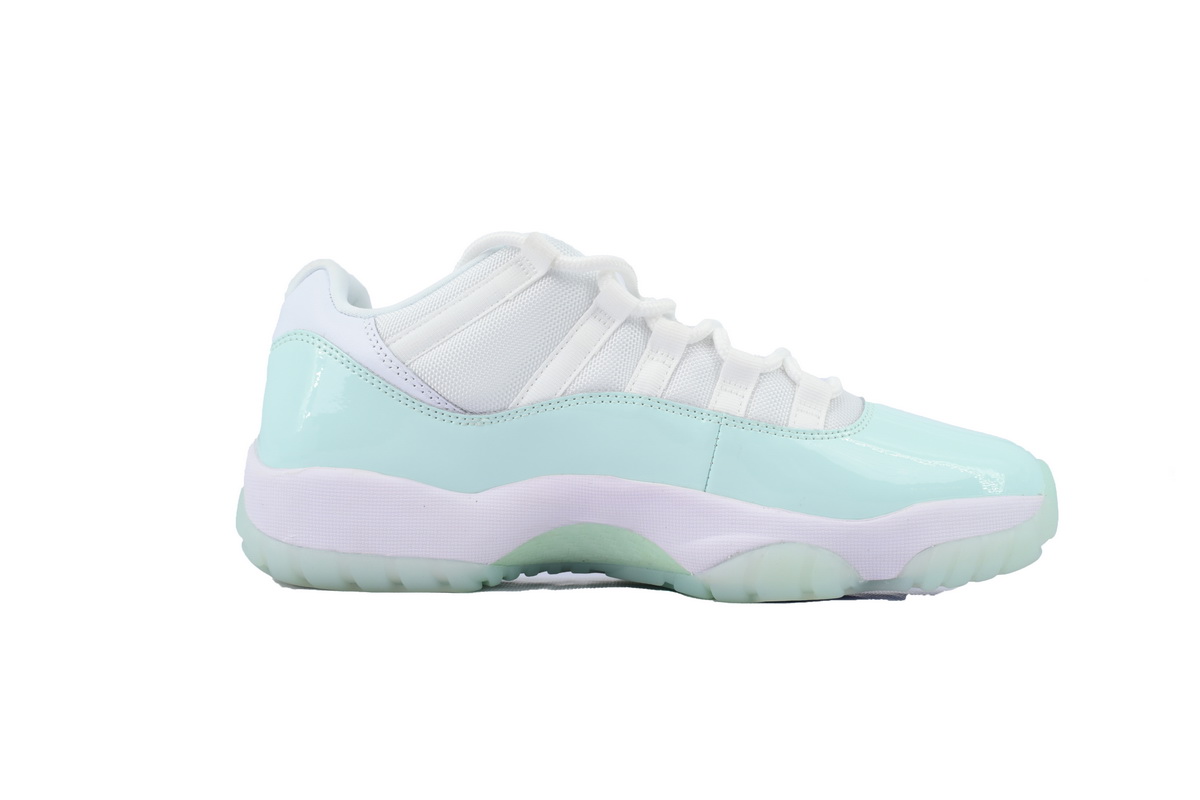 Air Jordan 11 Retro Low Igloo AH7860-103