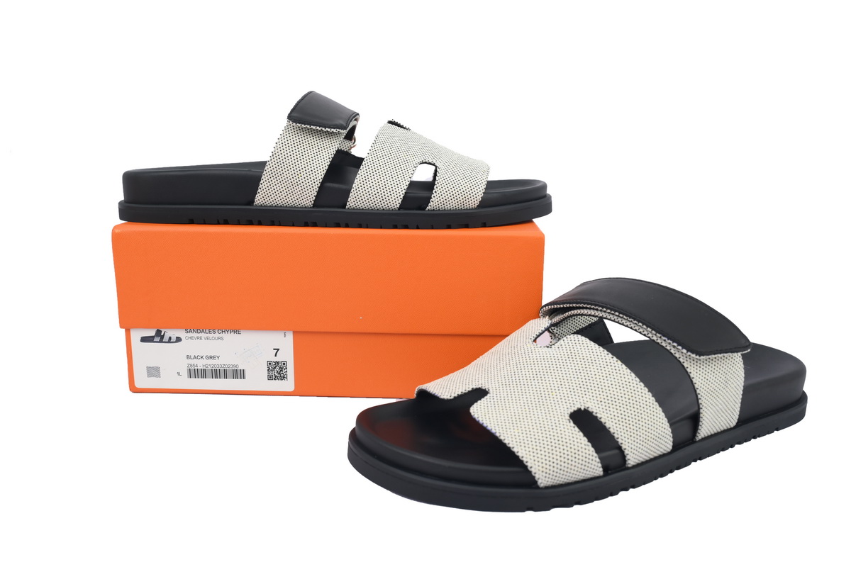 Hermes Chypre Sandal Prunoir Canvas