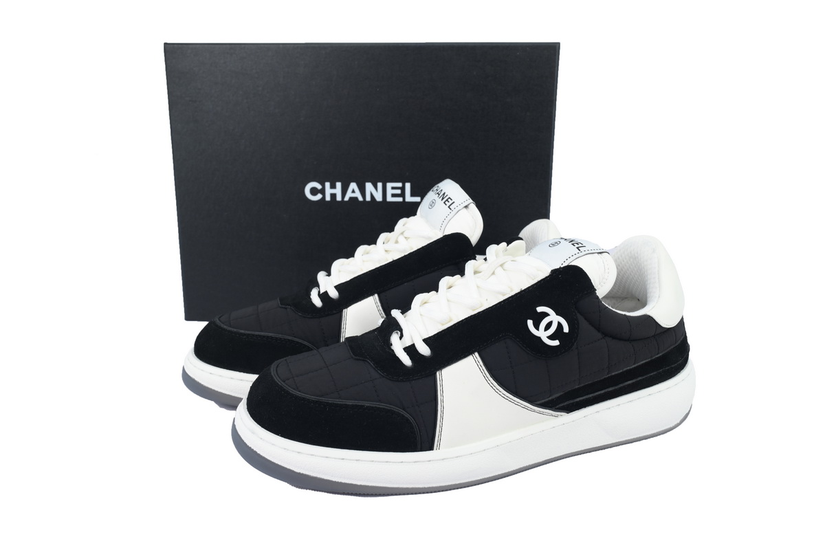 Chanel Stylish Skateboarding Shoes Black White