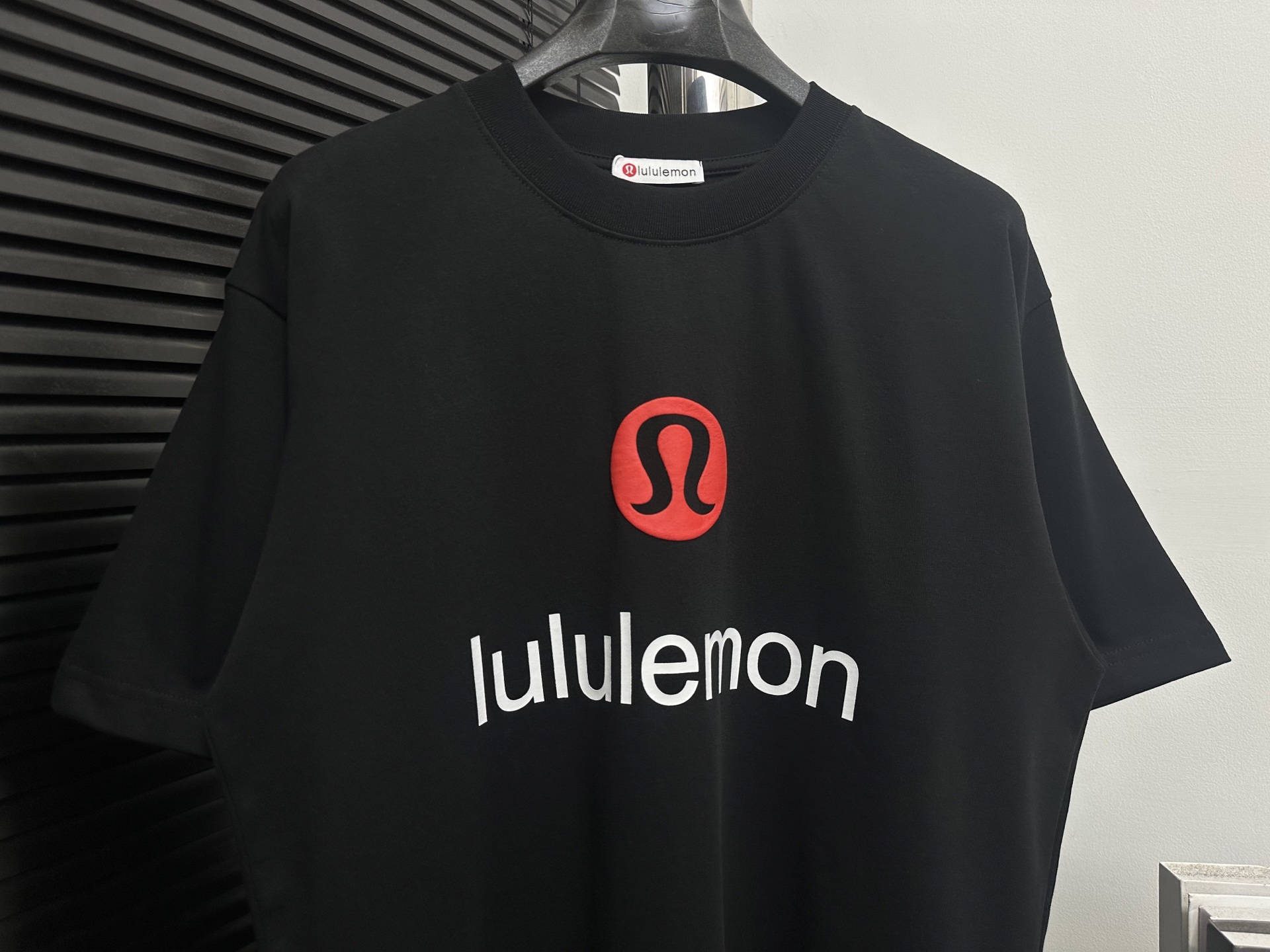 Lulu Round Neck Short Sleeve T-shirt Black