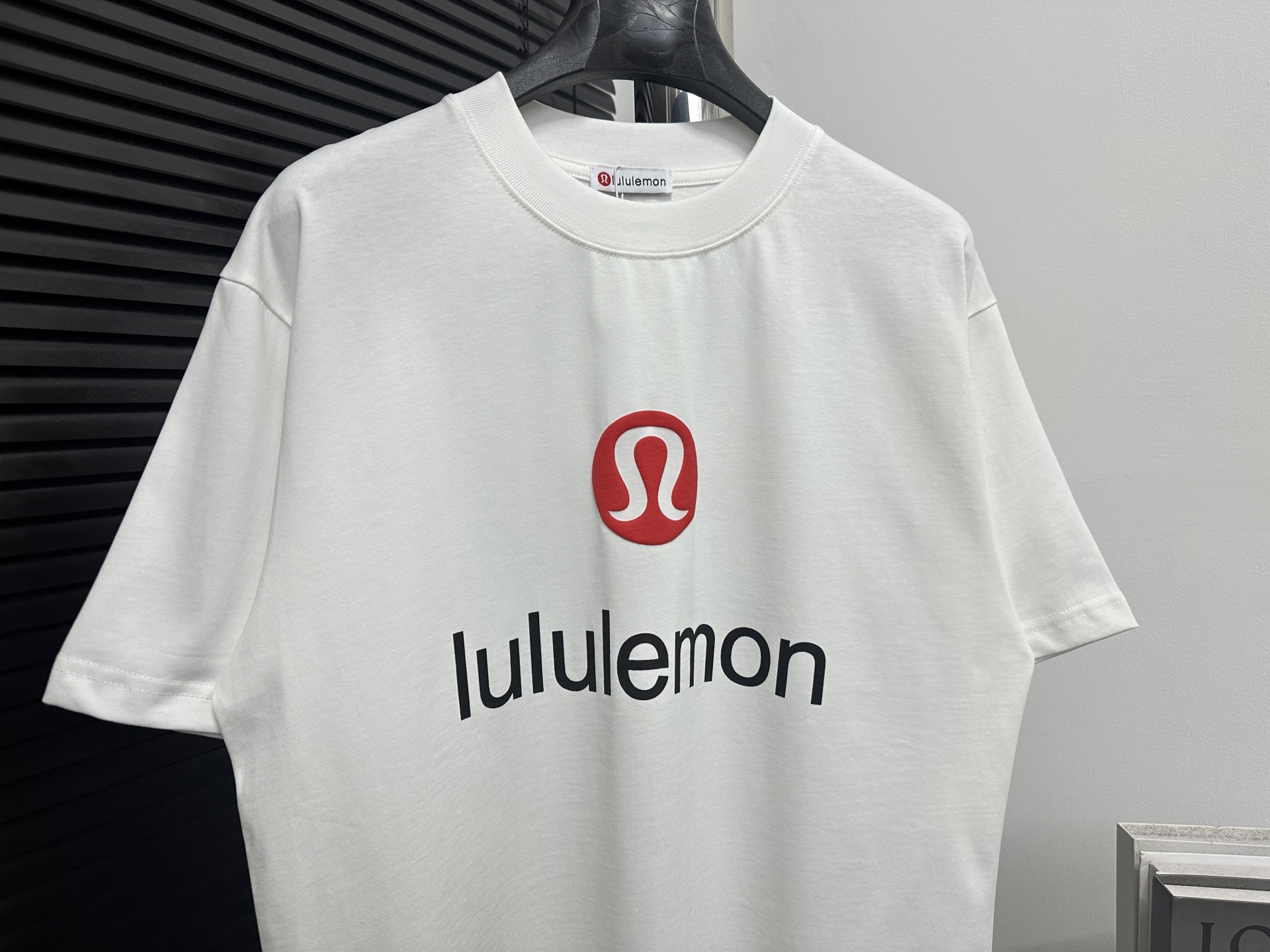 Lulu Round Neck Short Sleeve T-shirt White