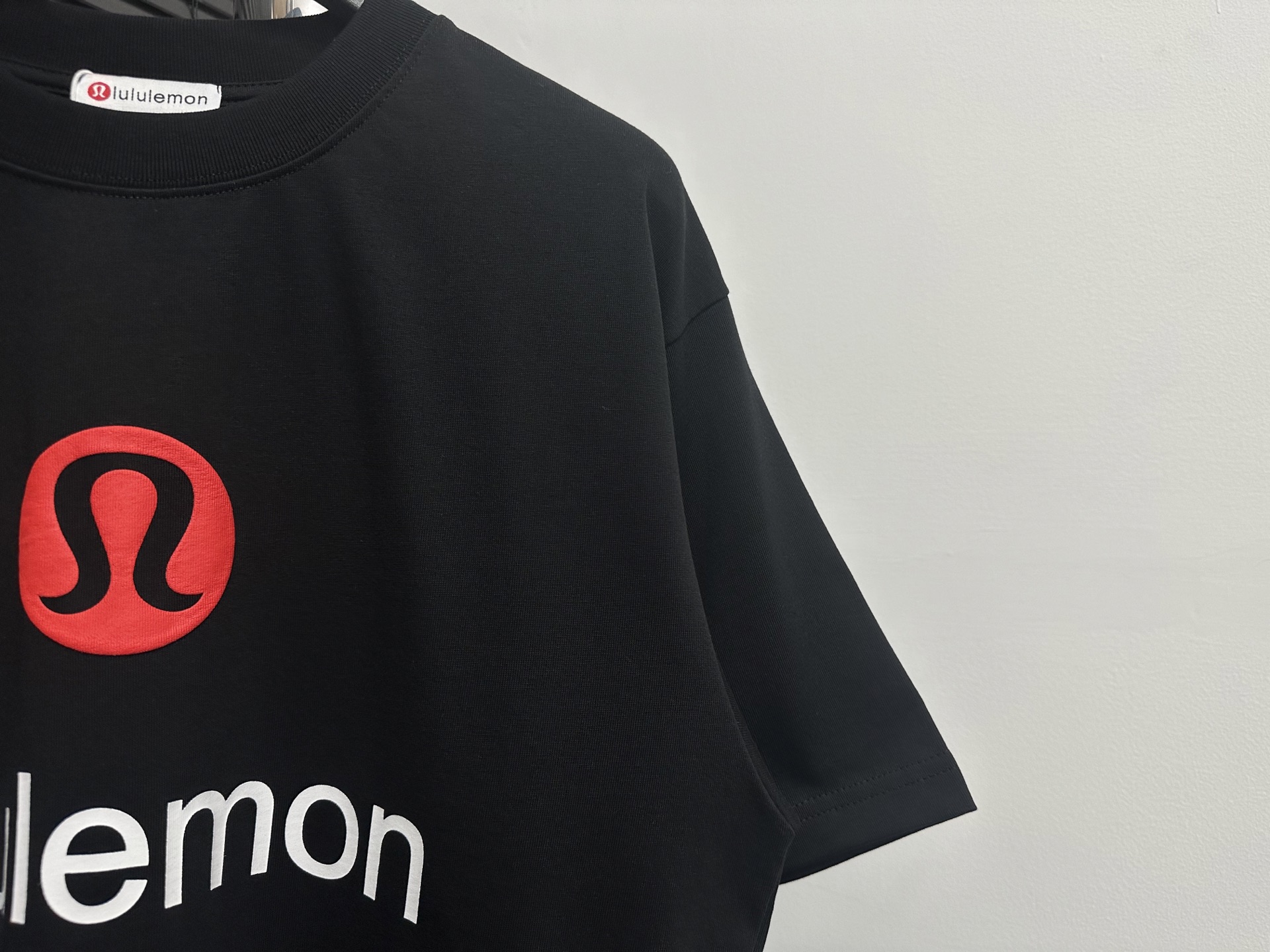 Lulu Round Neck Short Sleeve T-shirt Black