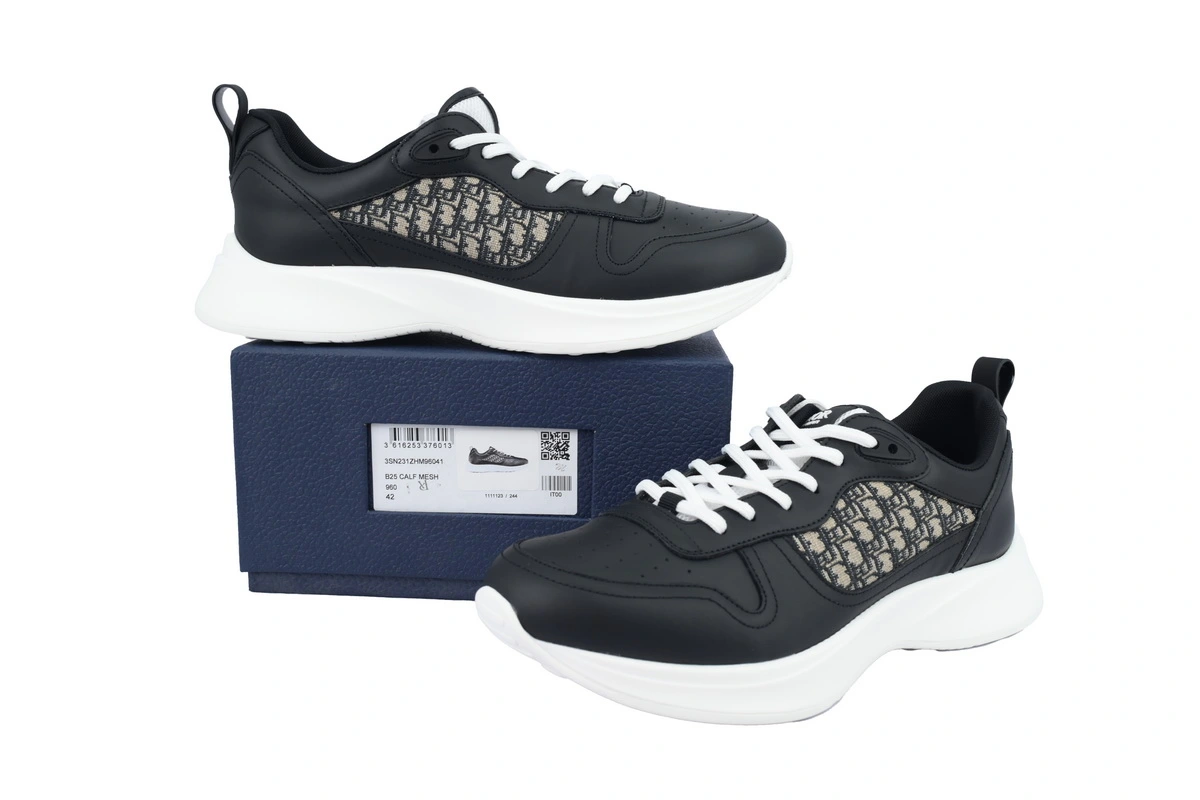 Dior B25 Runner Black Smooth Calfskin Oblique Jacquard