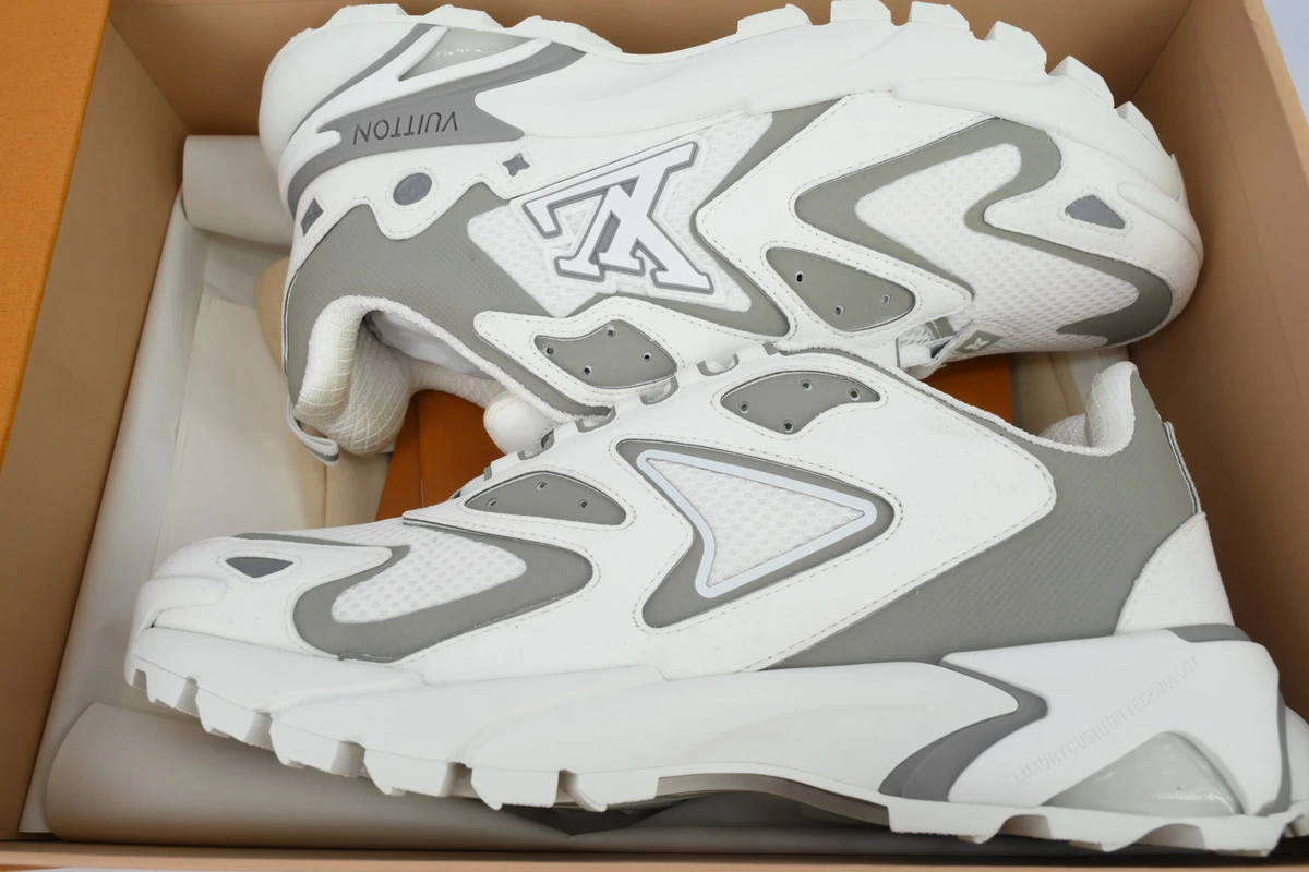 Louis Vuitton Runner Tatic White