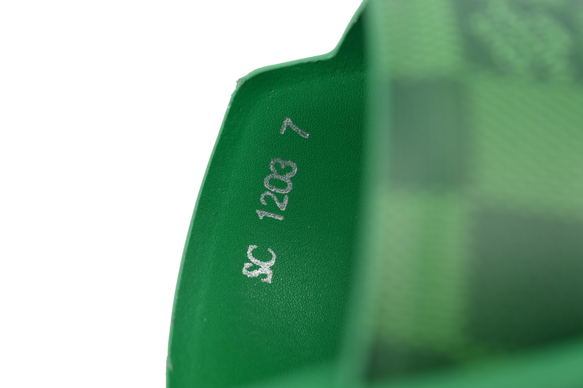 LOUIS VUITTON Oasis Green Grid