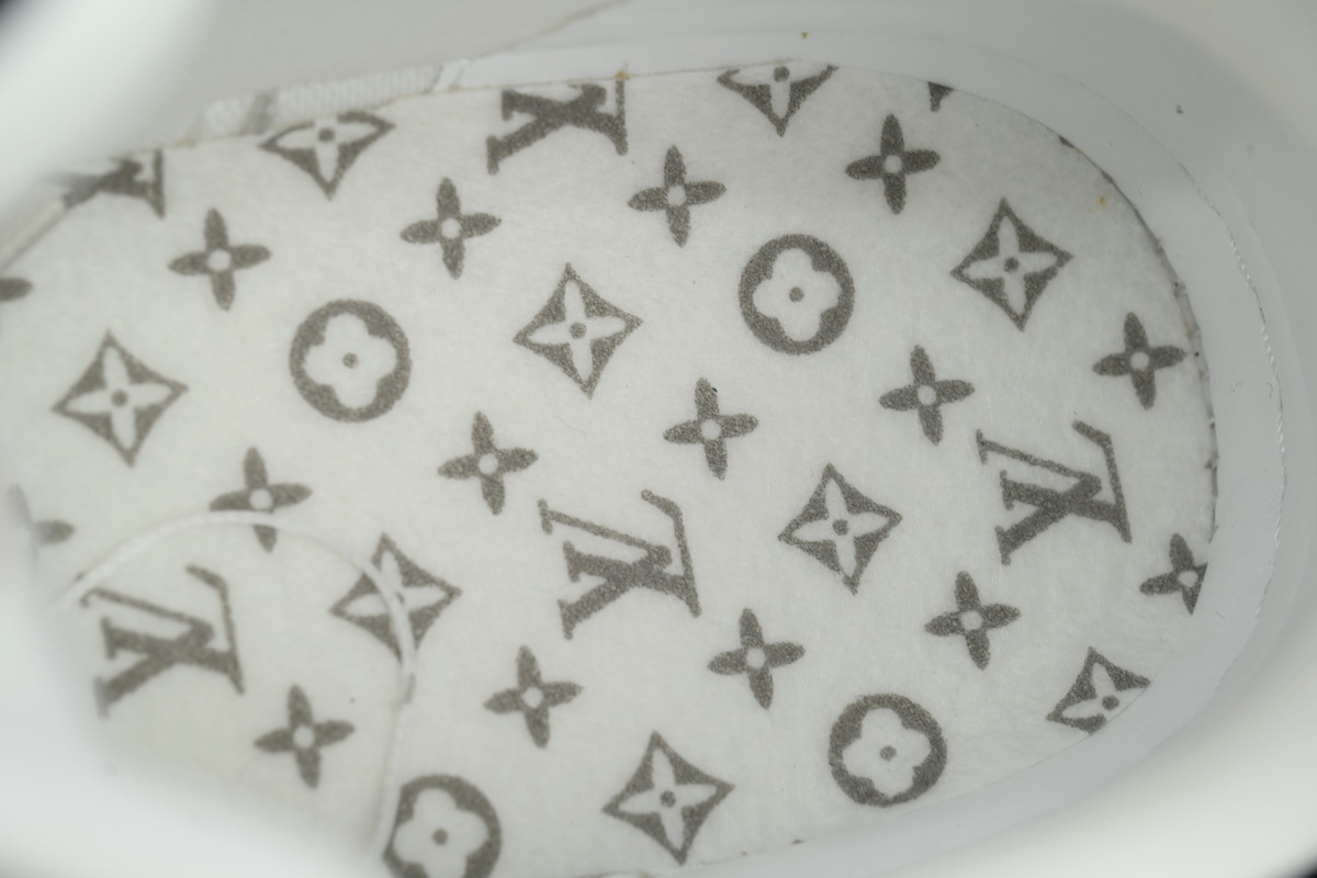 LOUIS VUITTON New All Black Denim