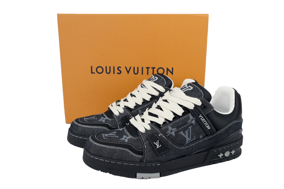 LOUIS VUITTON New All Black Denim