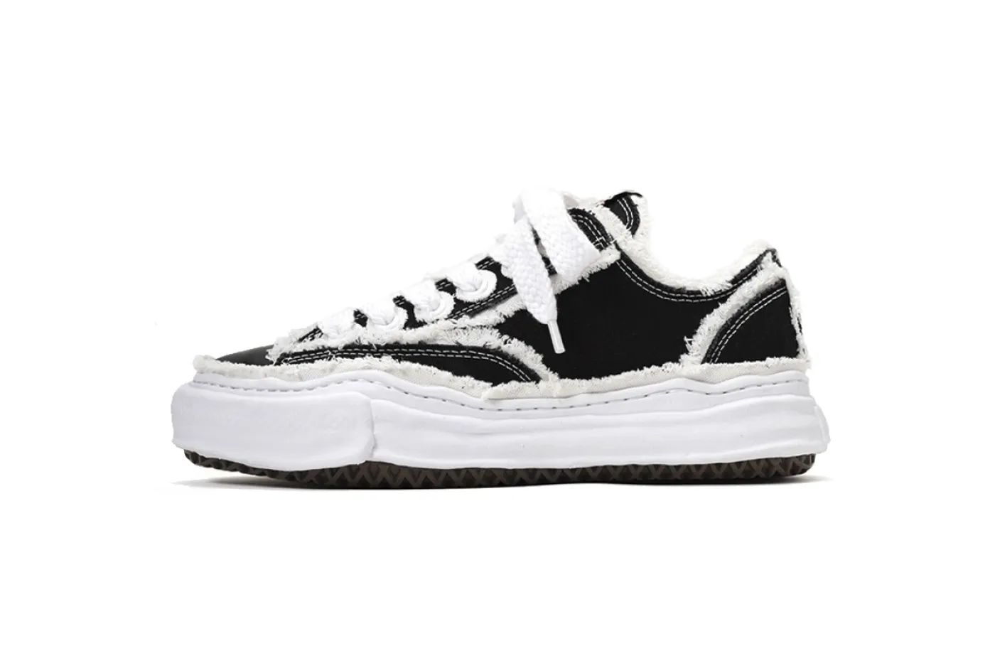 Mihara Yasuhiro Black And White Cloth NO.732